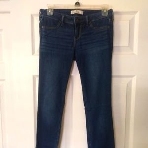 Hollister jeans size 3